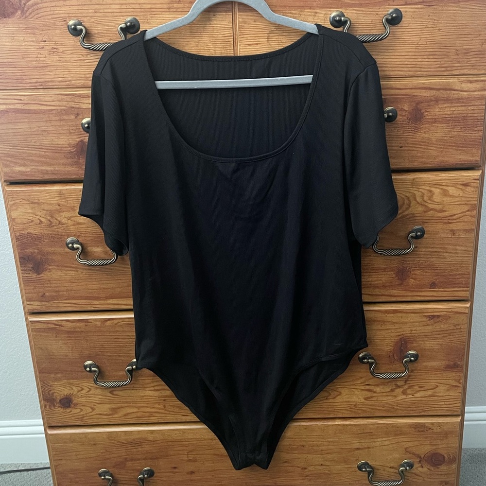Women’s Black Short Sleeve Bodysuit
